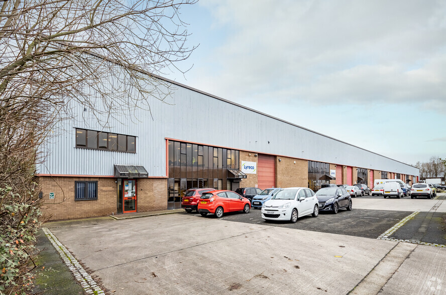 Melford Ct, Warrington for lease - Building Photo - Image 2 of 12