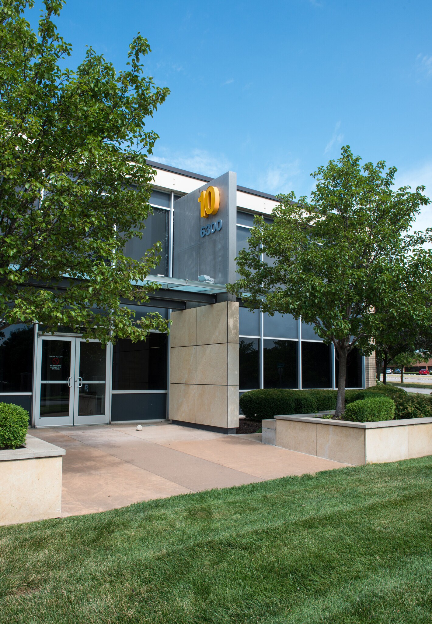 6300 Glenwood St, Overland Park, KS for sale Building Photo- Image 1 of 1