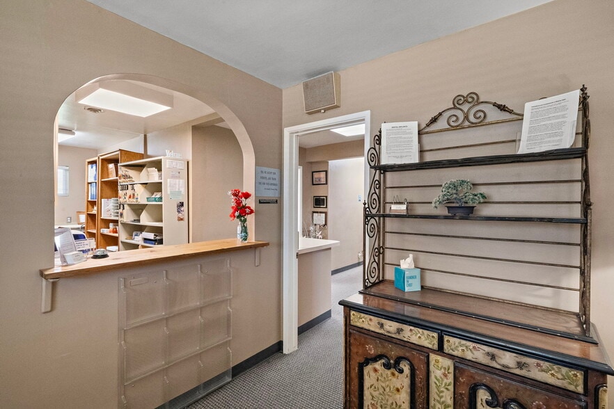 700 S Brea Blvd, Brea, CA for sale - Building Photo - Image 2 of 25