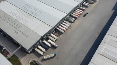 Common Ln, Brough for lease Building Photo- Image 2 of 3