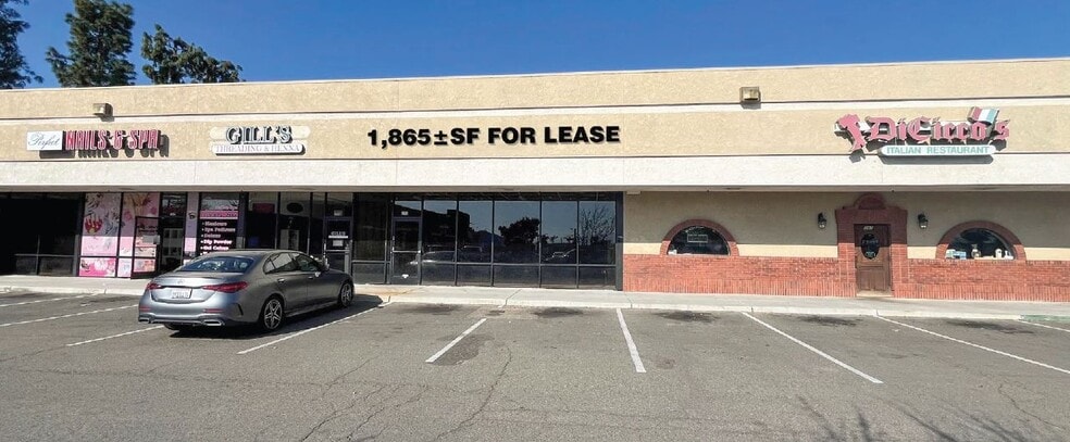 247-293 Academy Ave, Sanger, CA for lease - Building Photo - Image 1 of 6