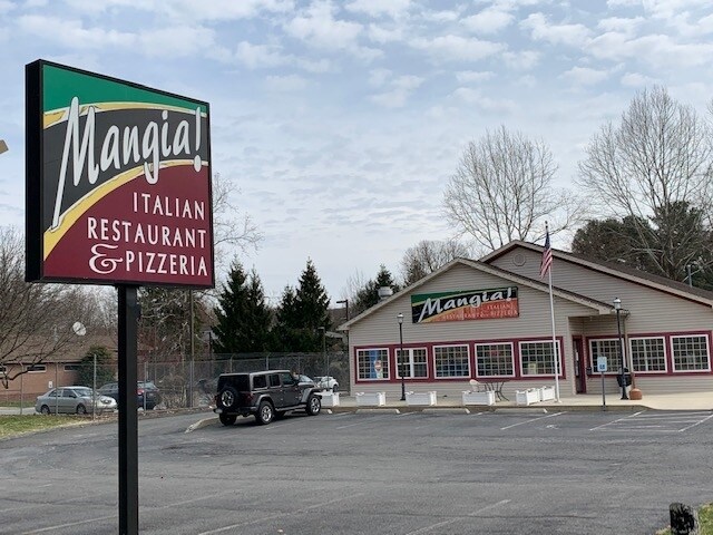 322 E Wyomissing Ave, Mohnton, PA for sale Building Photo- Image 1 of 1