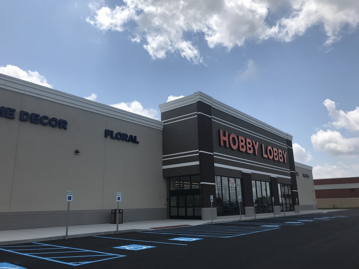 147 Satterfield Dr, Triadelphia, WV 26059