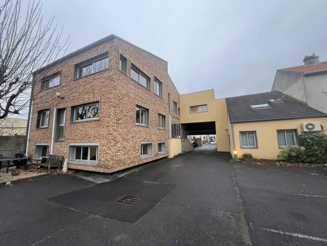 2 Bis Rue Des Coquelicots, 91160 Longjumeau - Office for Sale | LoopNet