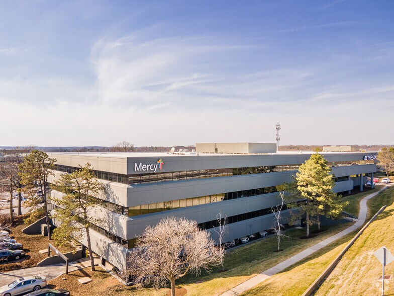 1630 Des Peres Rd, Des Peres, MO for sale - Building Photo - Image 2 of 7