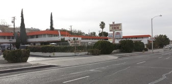 Desert Inn - Motel