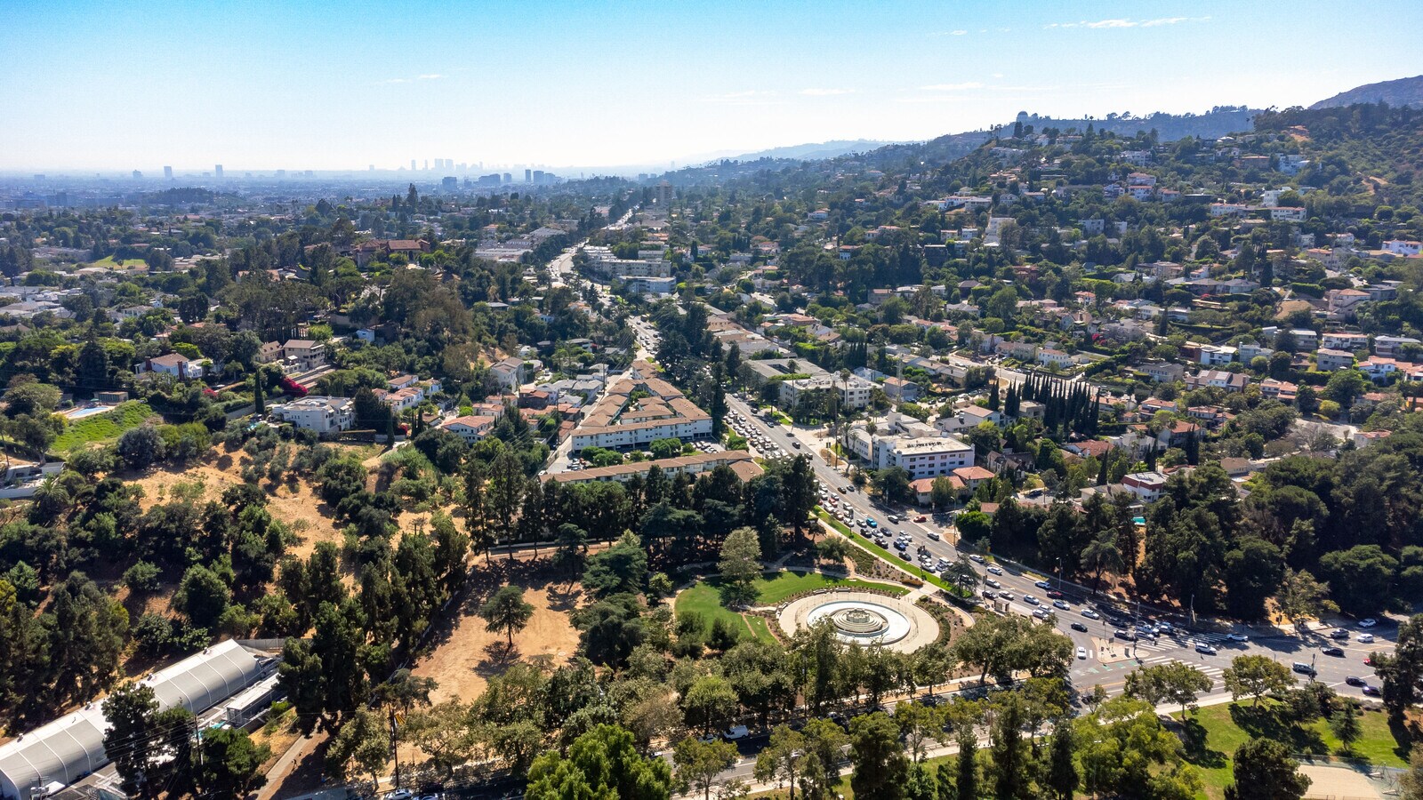 36403730 Los Feliz Blvd, Los Angeles, CA 90027 Fountain View Apartments