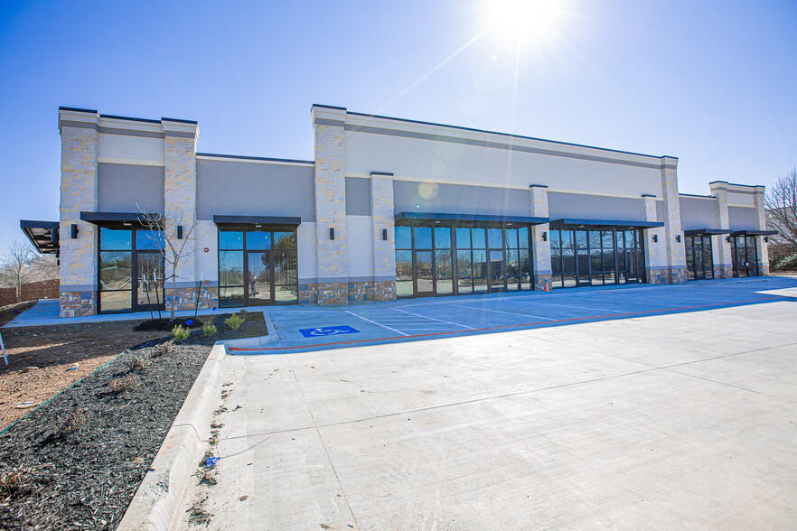 4550 Basswood Blvd, Fort Worth, TX for lease - Building Photo - Image 3 of 4