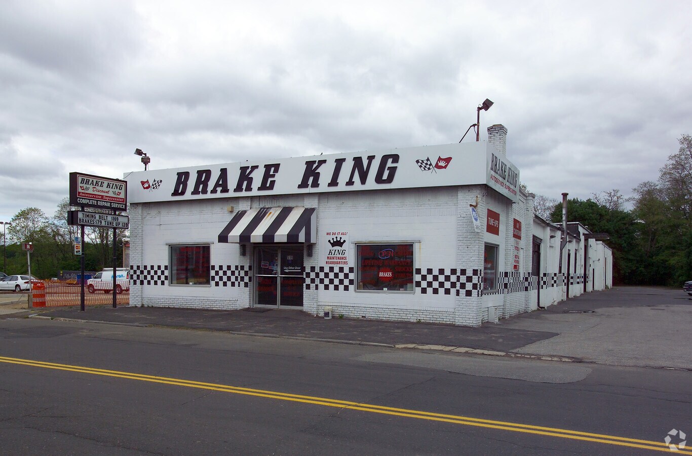 519 Front St, Chicopee, MA 01013