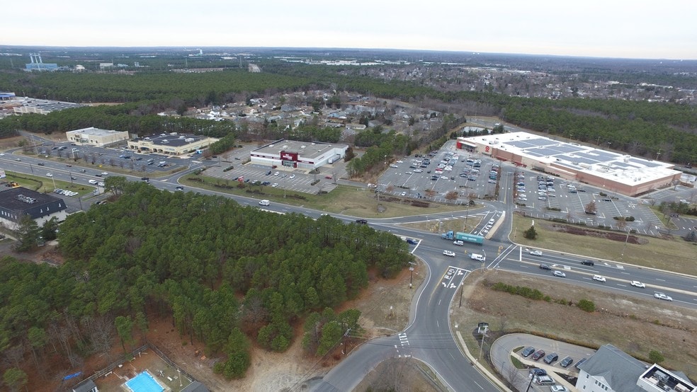 51 Chambers Bridge Rd, Brick, NJ for sale - Building Photo - Image 1 of 1