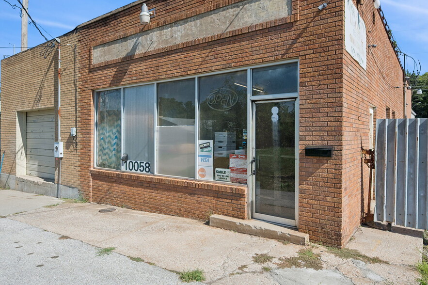 10058 E Wilson Rd, Independence, MO for sale - Building Photo - Image 2 of 15