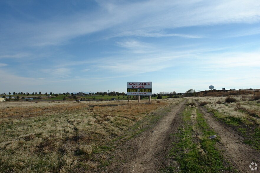 1900 E Chisholm Dr, Nampa, ID for sale - Primary Photo - Image 1 of 1