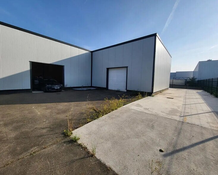 Industrial in Sablé-sur-Sarthe for lease - Building Photo - Image 3 of 7