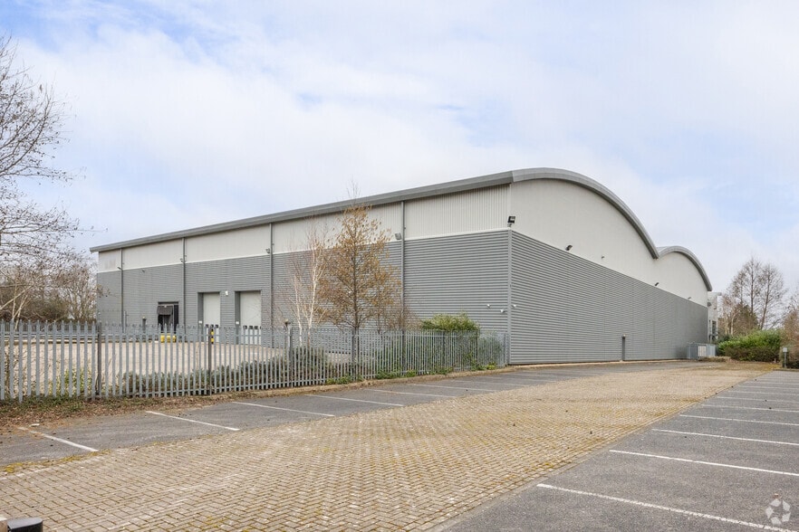 Pegasus Dr, Biggleswade for lease - Primary Photo - Image 1 of 2