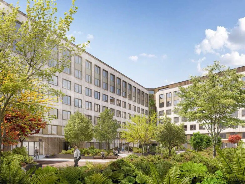 1-3 Rue Stephenson, Montigny-le-Bretonneux for lease - Building Photo - Image 1 of 32