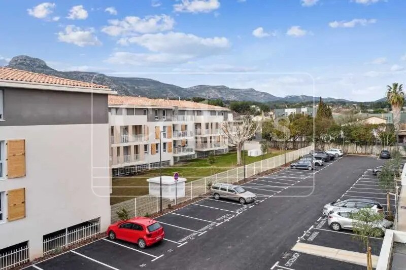 Office in Aubagne for lease - Building Photo - Image 2 of 3