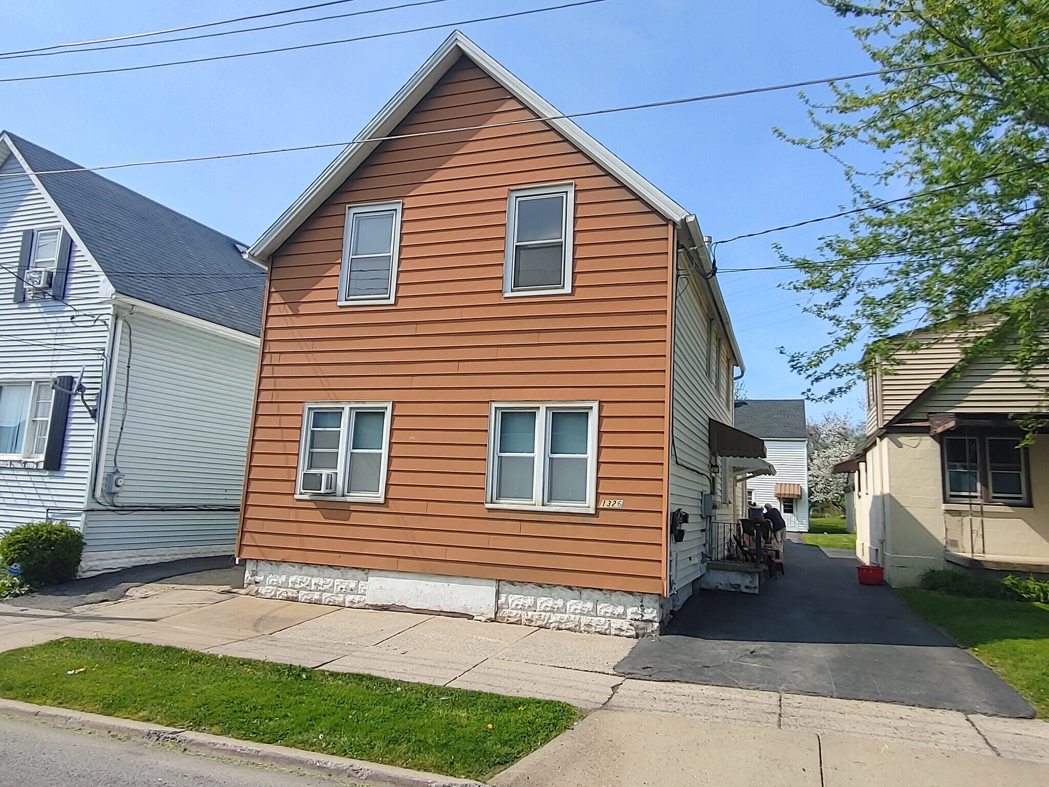 1326 E Lovejoy St, Buffalo, NY for sale Primary Photo- Image 1 of 1
