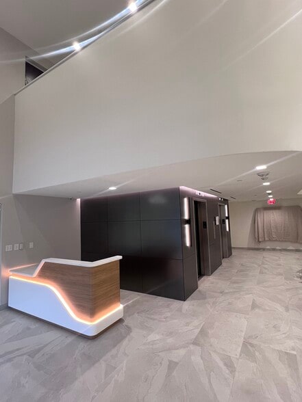 11700 Beltsville Dr, Beltsville, MD for lease - Interior Photo - Image 2 of 52