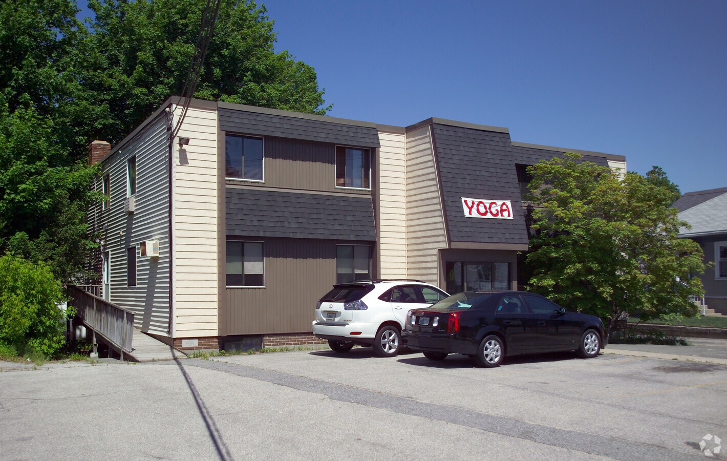 840 Smithfield Ave, Lincoln, RI 02865