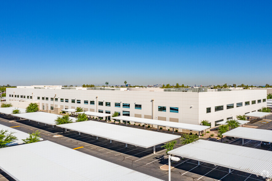 4425 E Cotton Center Blvd, Phoenix, AZ for lease - Building Photo - Image 3 of 3