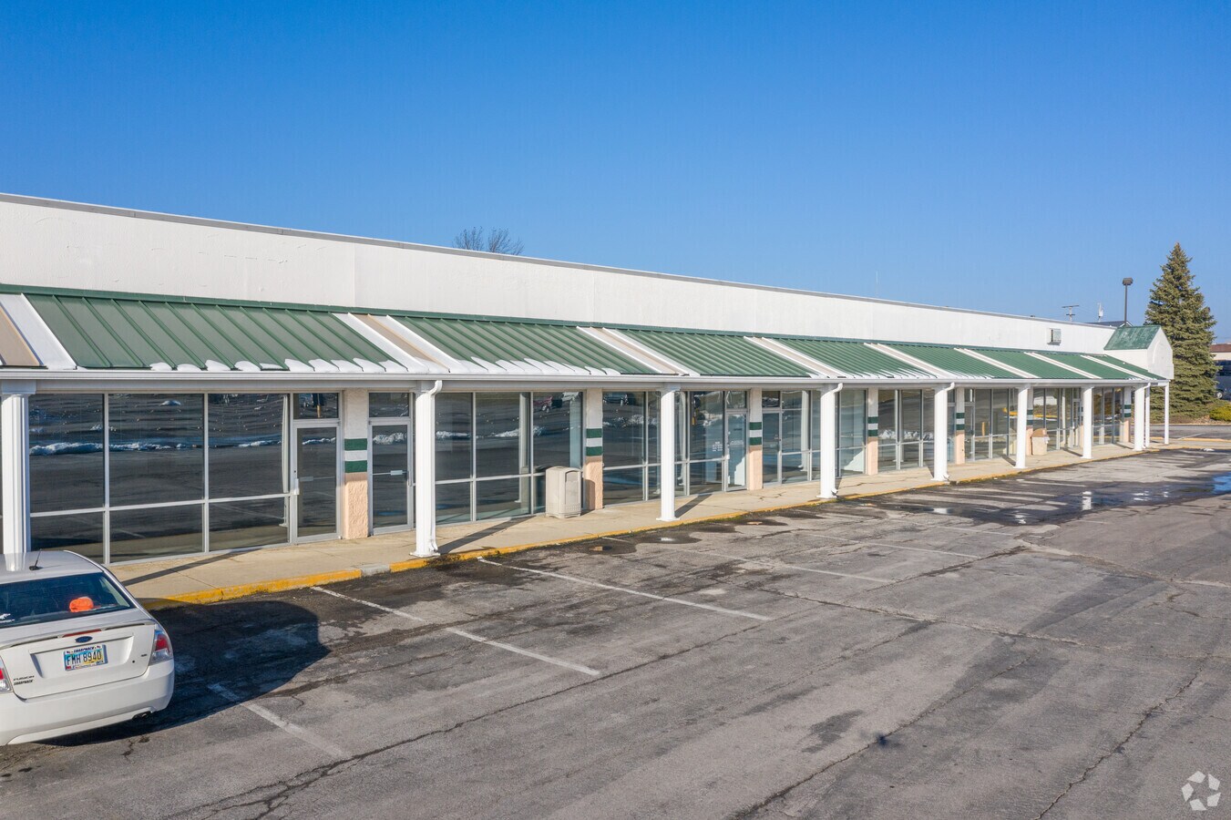 101123 Blossom Centre Blvd, Willard, OH 44890 Office/Retail for