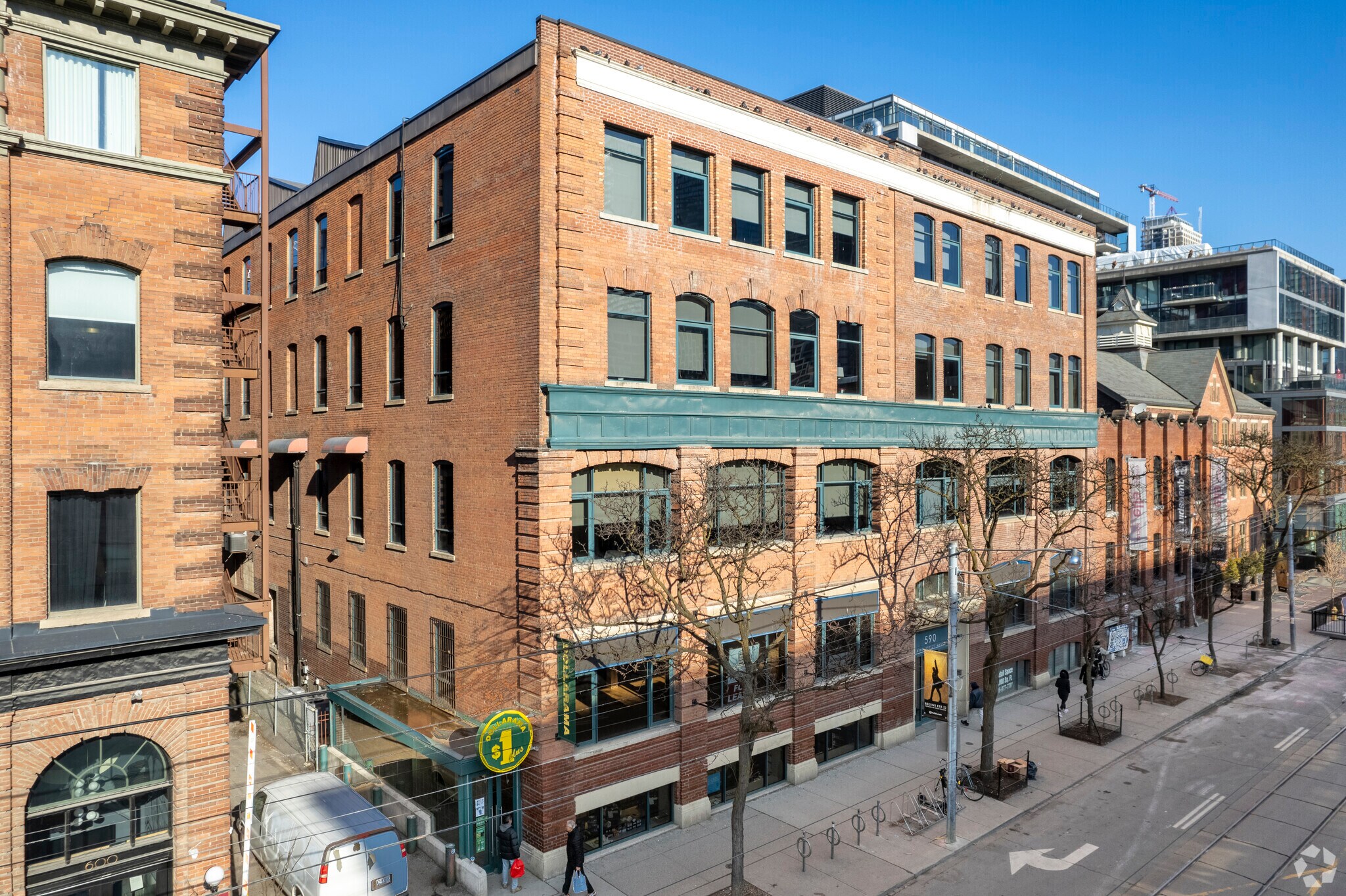 590 King St W, Toronto, ON for lease Building Photo- Image 1 of 4