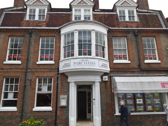 31 North St, Chichester for sale - Primary Photo - Image 1 of 1