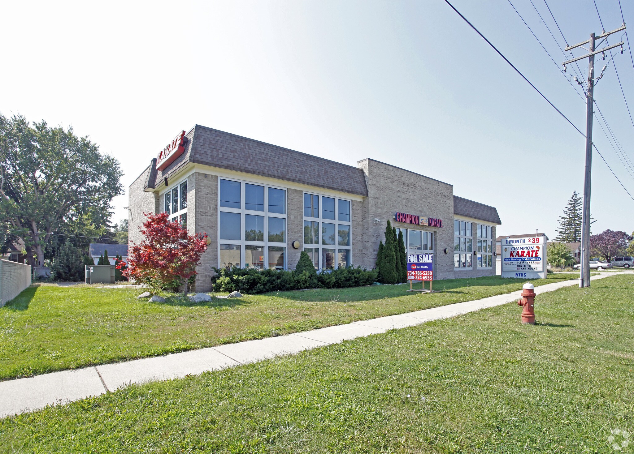 6008 E 14 Mile Rd, Warren, MI for sale Primary Photo- Image 1 of 1