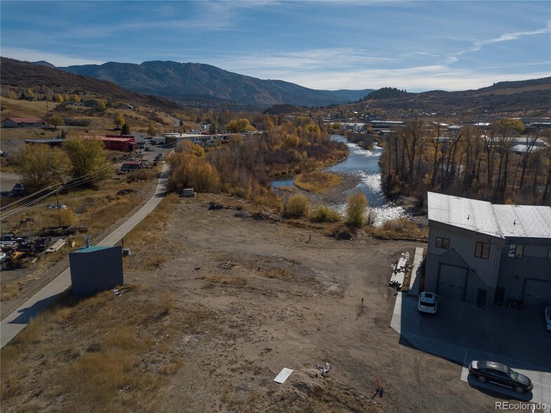 1940 Bridge Ln, Steamboat Springs, CO for sale - Building Photo - Image 3 of 10