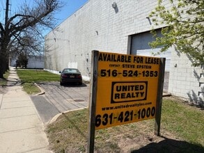 3000 Lawson Blvd, Oceanside, NY for lease Building Photo- Image 1 of 1