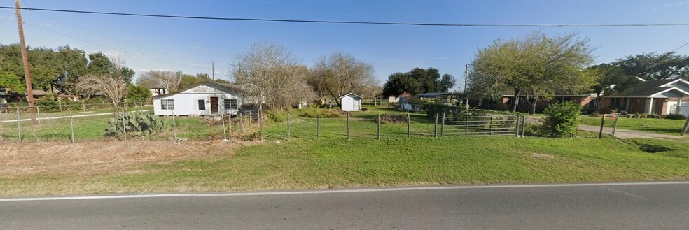 3700 Cesar Chavez Rd, Edinburg, TX for sale - Building Photo - Image 2 of 2