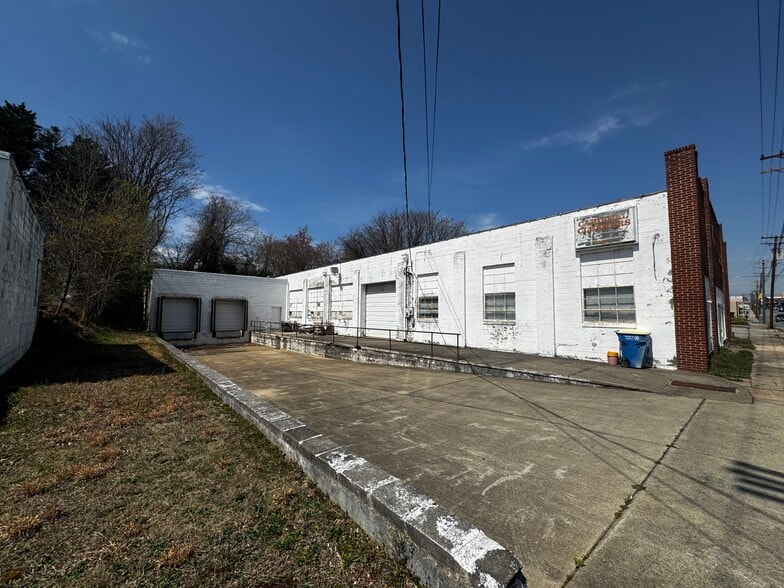 524 S Scales St, Reidsville, NC for sale - Primary Photo - Image 1 of 42