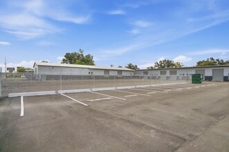4926 Old Winter Garden Rd, Orlando, FL for lease Interior Photo- Image 1 of 2