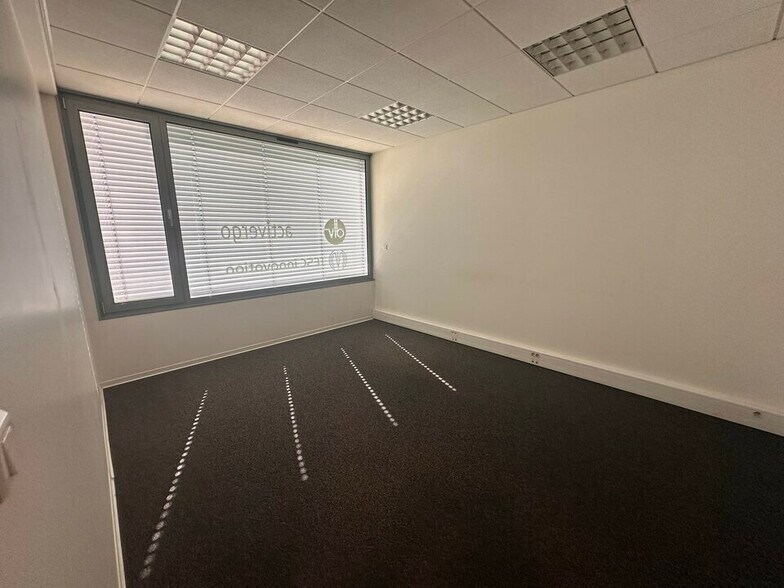 Office in Brumath for lease - Interior Photo - Image 3 of 5