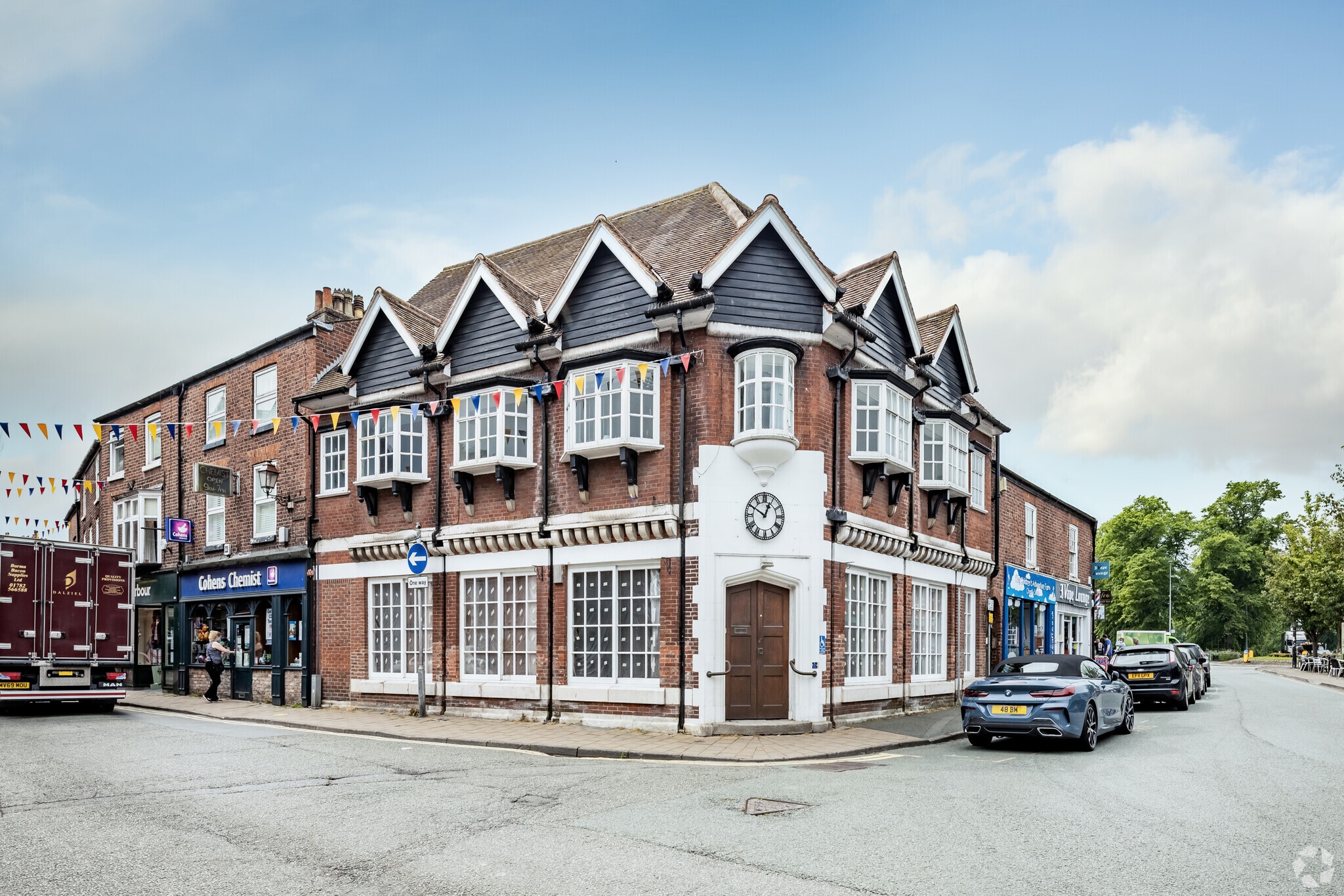 2 Canute Pl, Knutsford for sale Primary Photo- Image 1 of 1