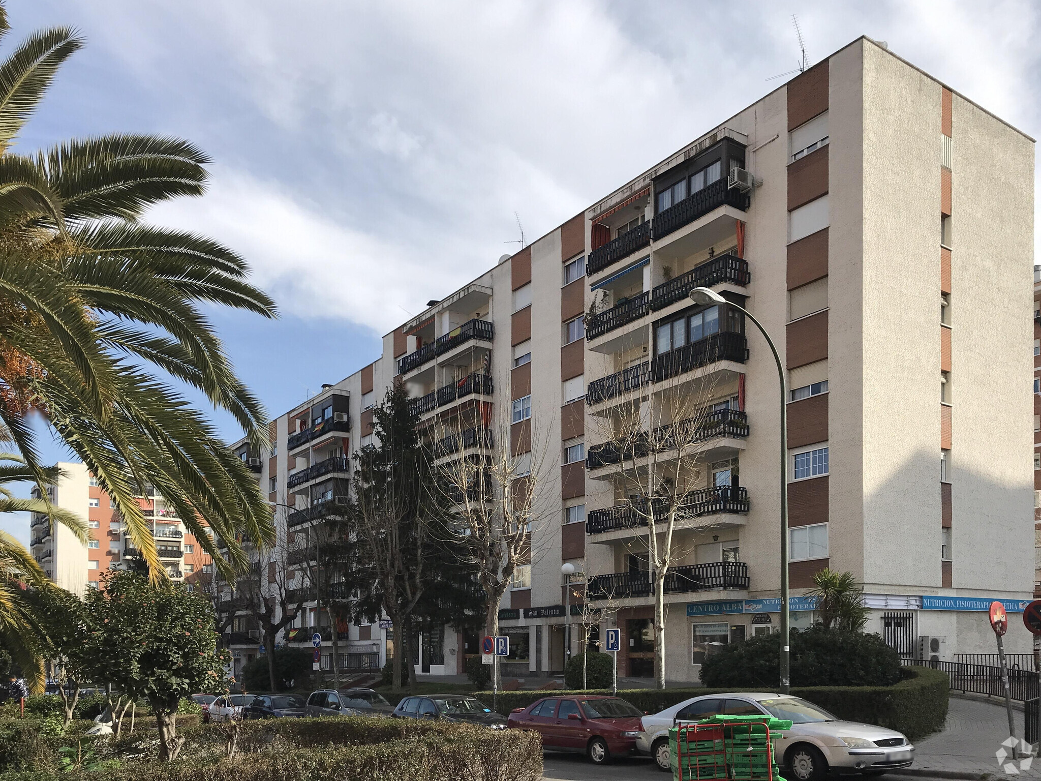 Calle los Yébenes, 84, Madrid, Madrid for lease Primary Photo- Image 1 of 3