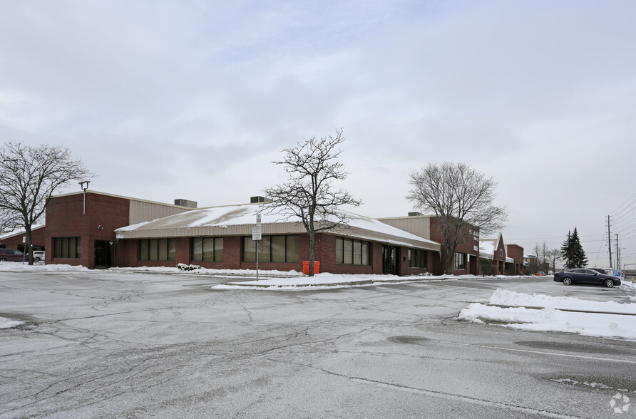 5650 Tomken Rd, Mississauga, ON for lease - Primary Photo - Image 1 of 7