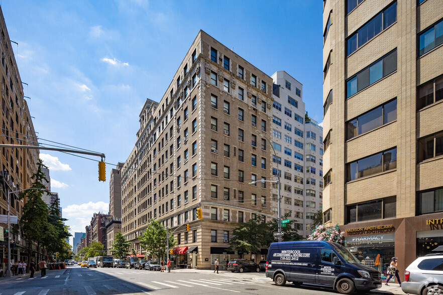 1100 Madison Ave, New York, NY for lease - Primary Photo - Image 1 of 7