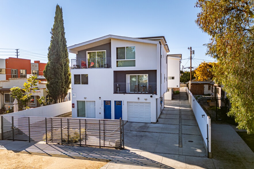 1119 N Berendo St, Los Angeles, CA for sale - Primary Photo - Image 1 of 56
