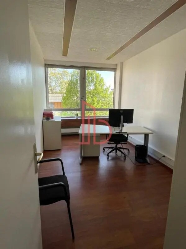 Office in Bordeaux for sale Interior Photo- Image 1 of 8