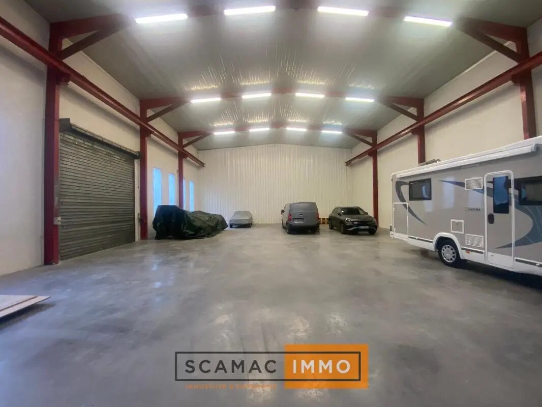 Industrial in Peypin for lease Building Photo- Image 1 of 5