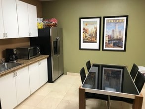 39249 Leopard St, Palm Desert, CA for lease Interior Photo- Image 2 of 10