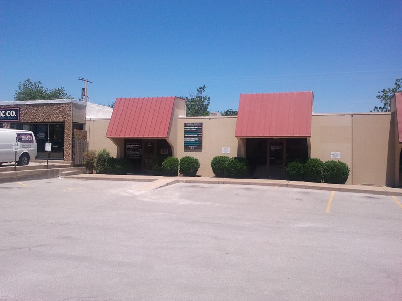 1509-1511 W Gore Blvd, Lawton, OK for lease - Building Photo - Image 1 of 10