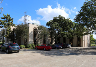 More details for 2916 W TC Jester Blvd, Houston, TX - Office for Lease