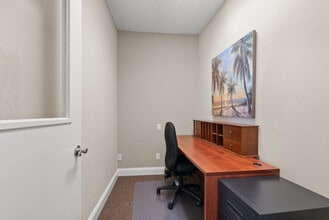 129 Water St, Santa Cruz, CA for sale Interior Photo- Image 2 of 15
