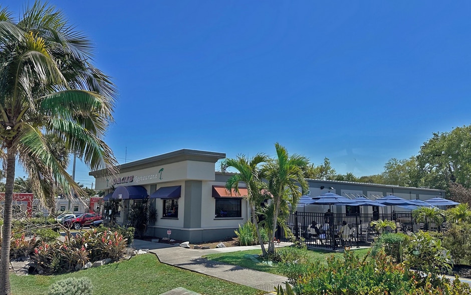 2260 Martin Luther King Blvd, Fort Myers, FL for sale - Building Photo - Image 1 of 2