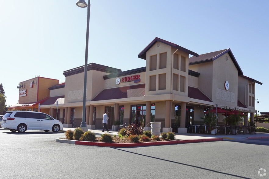 5019 Lone Tree Way, Antioch, CA for sale - Primary Photo - Image 1 of 1