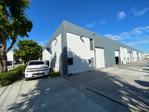 8001-8037 NW 54th St, Doral, FL for lease Building Photo- Image 1 of 2