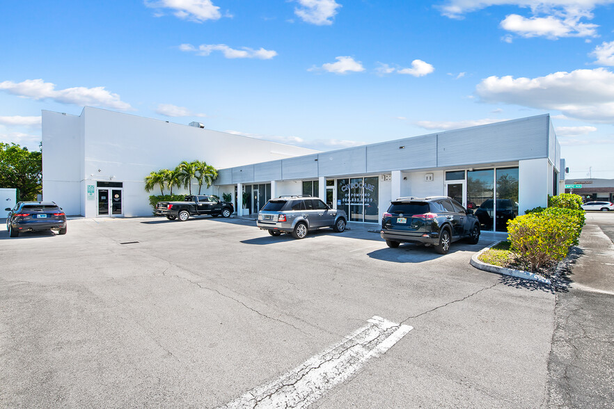 1301 E Atlantic Blvd, Pompano Beach, FL for lease - Building Photo - Image 1 of 14