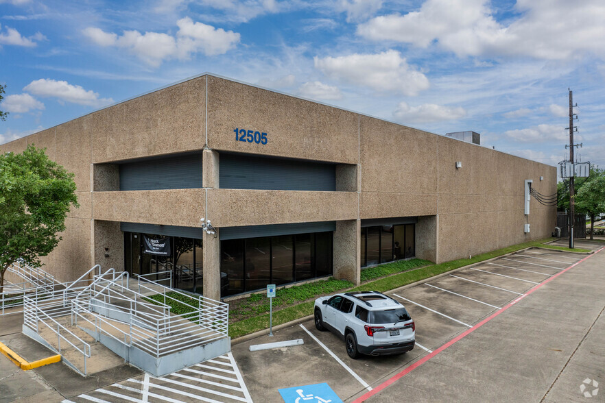 12505 Reed Rd, Sugar Land, TX for sale - Primary Photo - Image 1 of 1